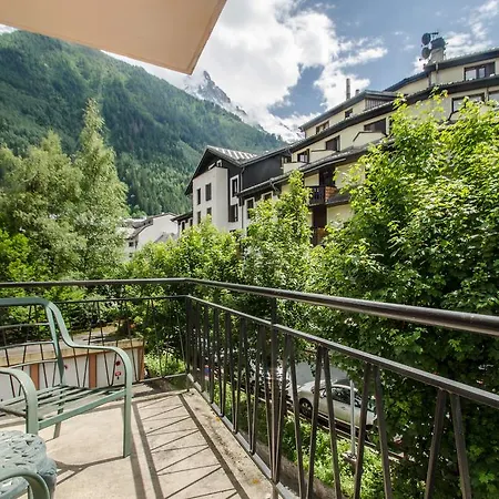 Ofelia Chamonix Mont Blanc